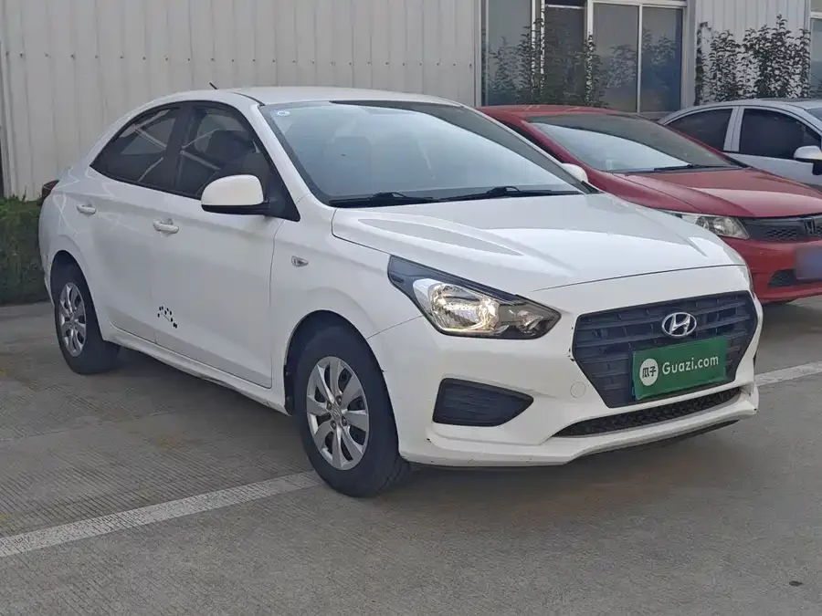 Hyundai Rena
