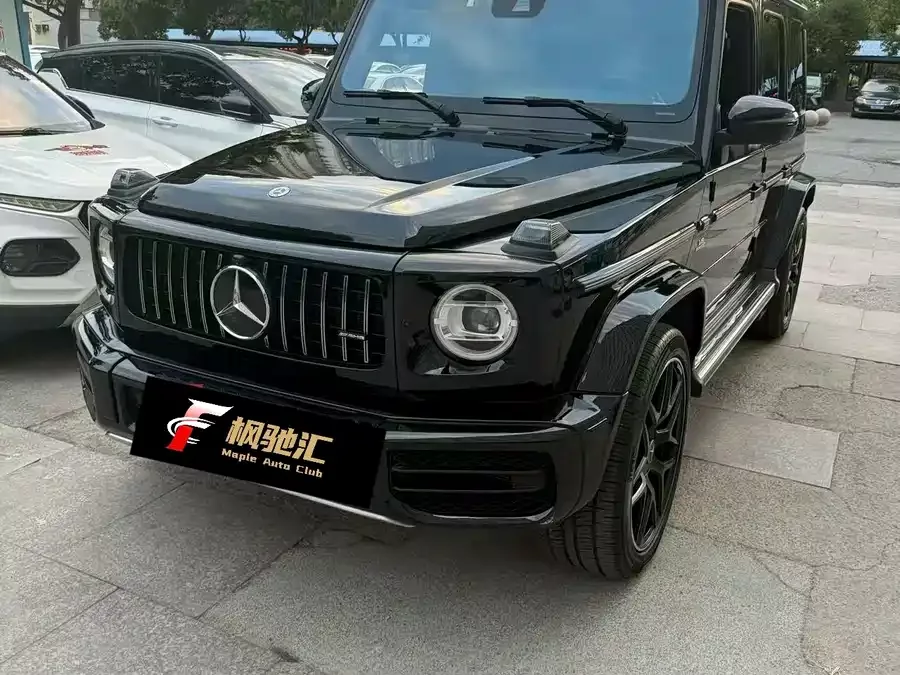 Mercedes Benz G-rated