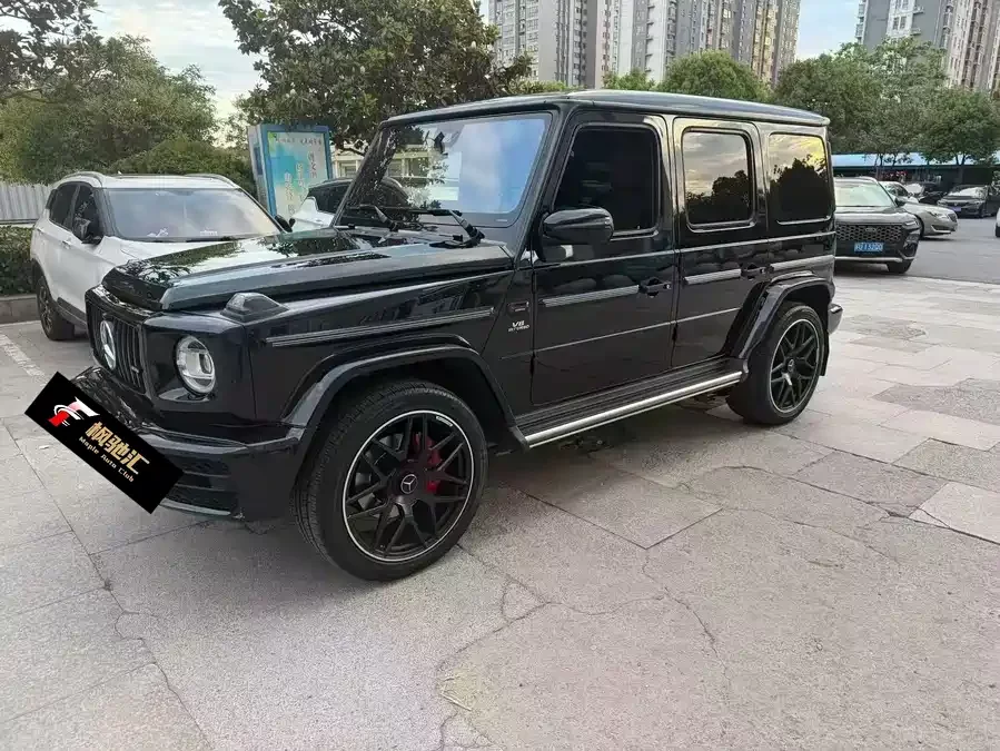 Mercedes Benz G-rated