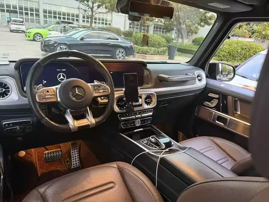 Mercedes Benz G-rated