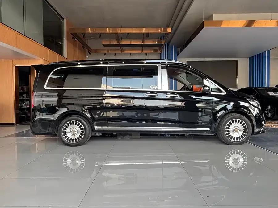 Mercedes Benz Vito