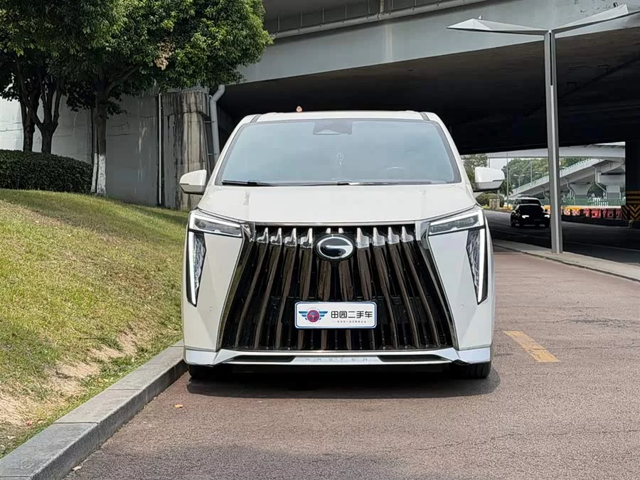 GAC Trumpchi M8