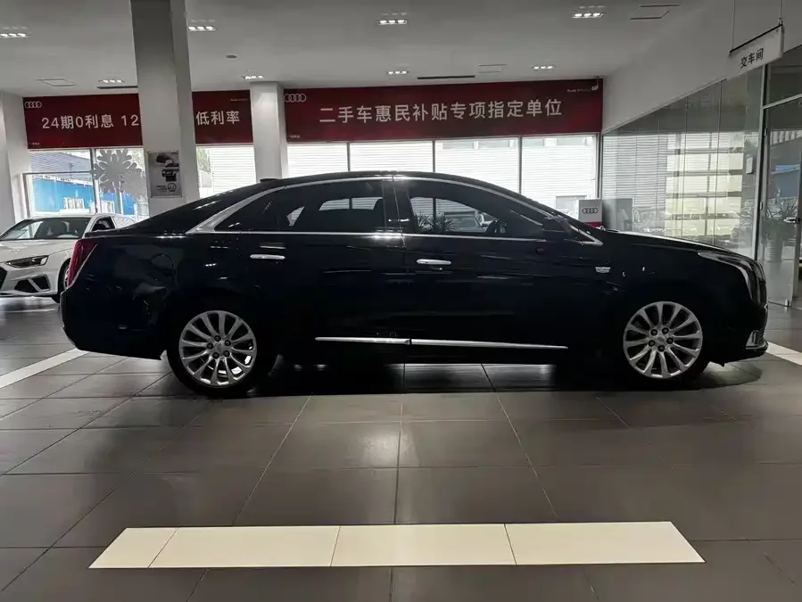 Cadillac XTS