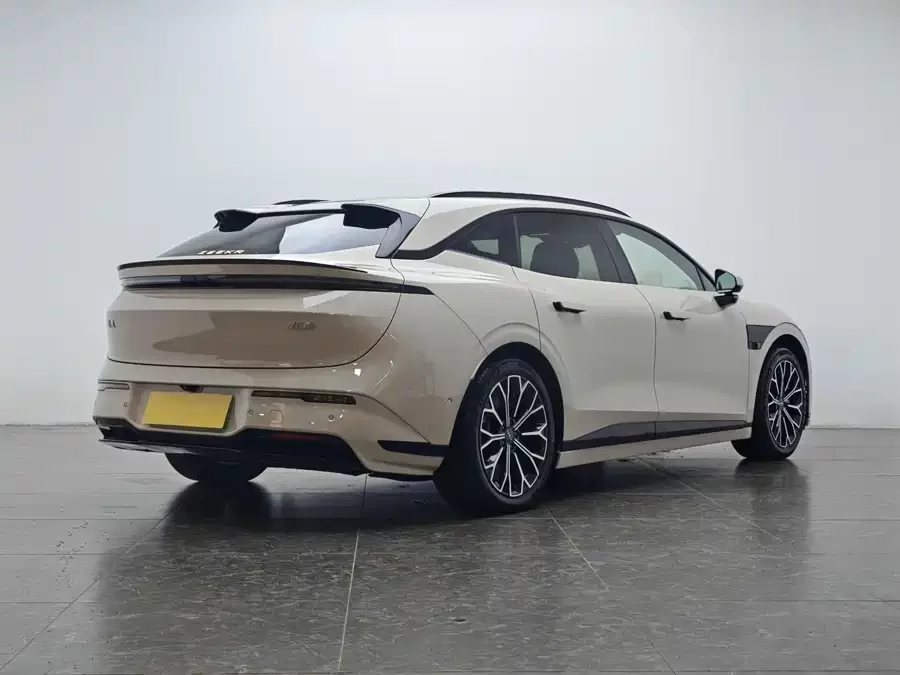 Zeekr 007GT
