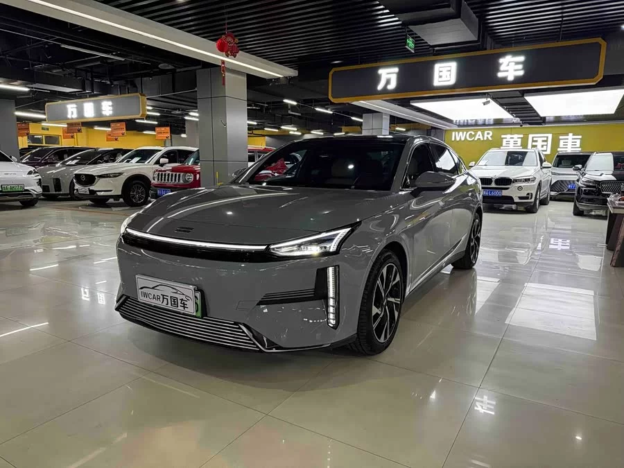 Geely Galaxy L6