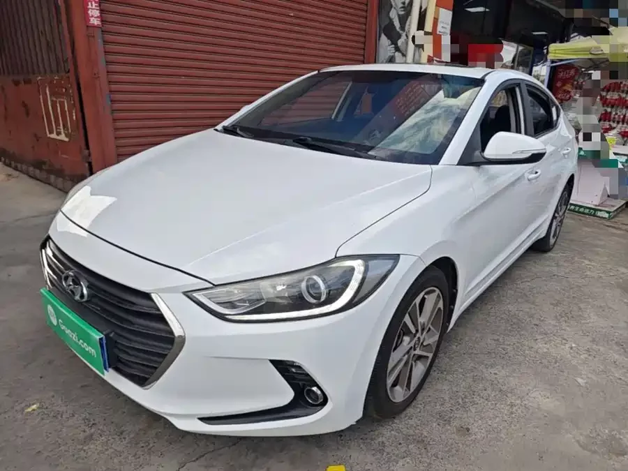 Hyundai elantra