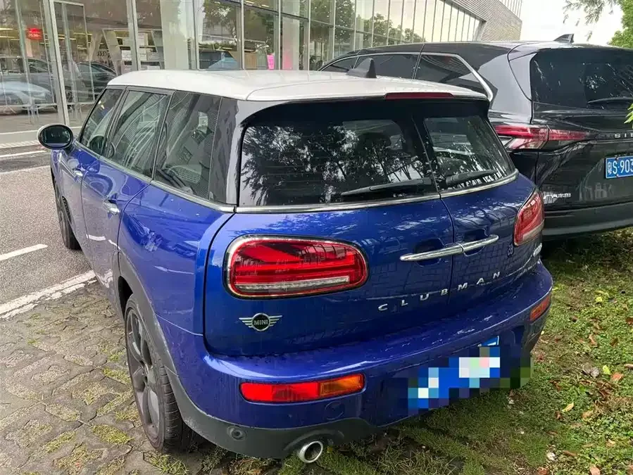 MINI CLUBMAN