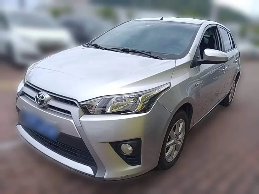 Toyota YARiS L
