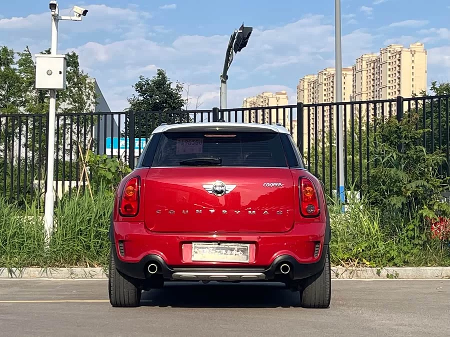 MINI COUNTRYMAN