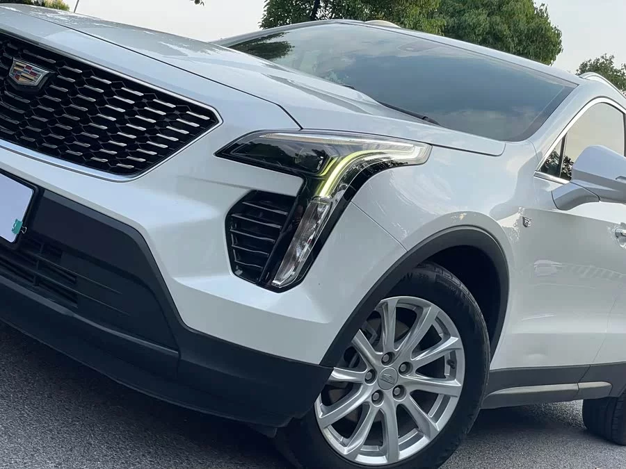 Cadillac XT4