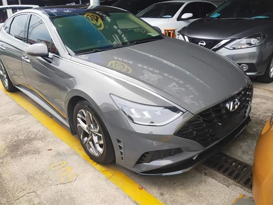 Hyundai Sonata