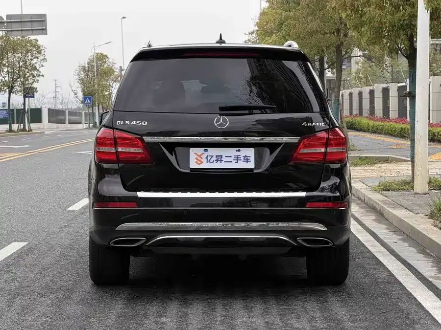Mercedes Benz GLS