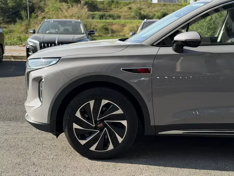 Hongqi HS7 PHEV