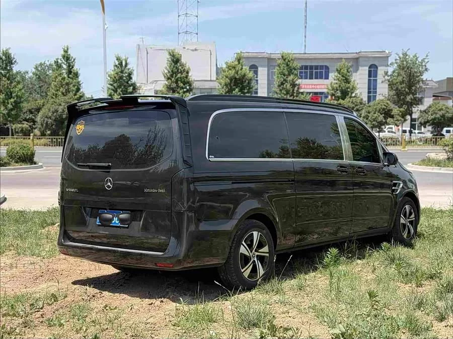 Mercedes Benz Vito
