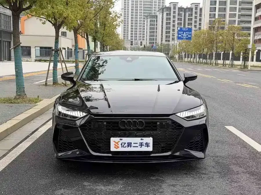 Audi A7L