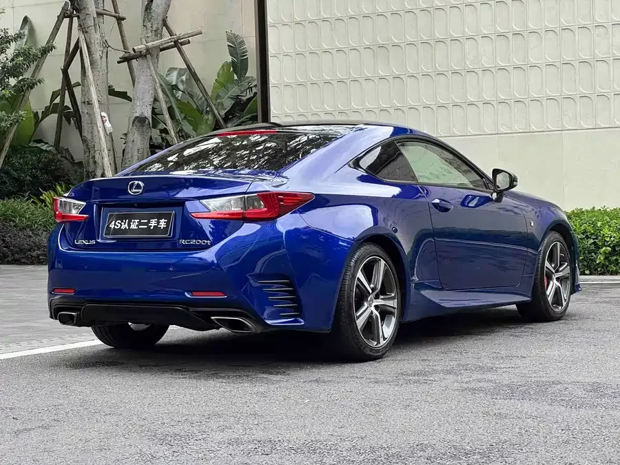 Lexus RC