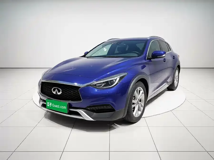 Infiniti QX30