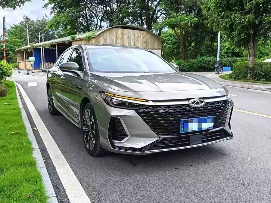 Chery Arrizo 8