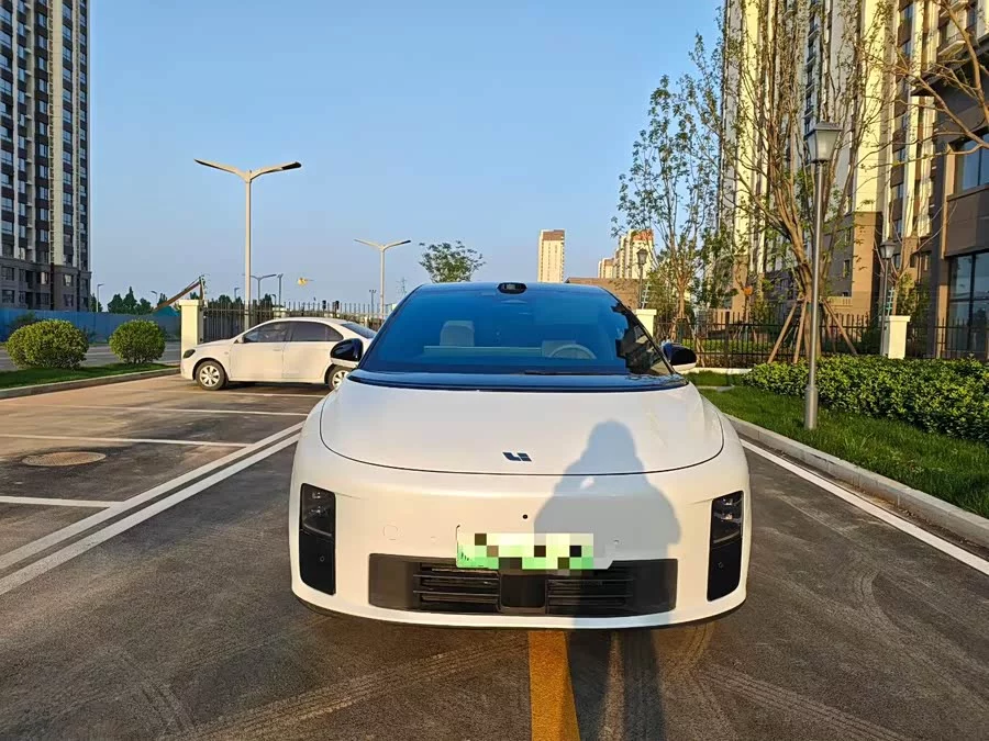 Li Auto i6
