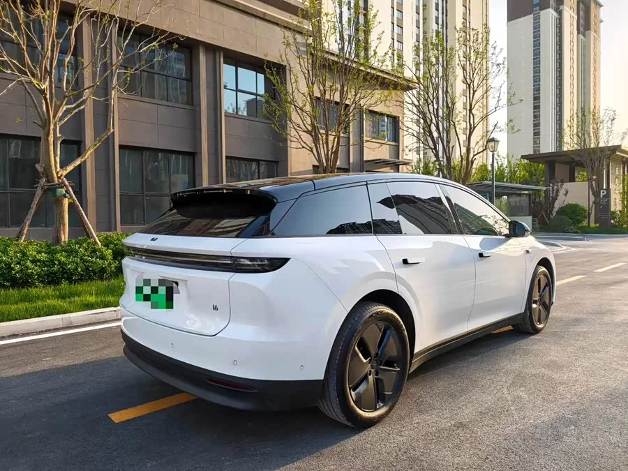 Li Auto i6