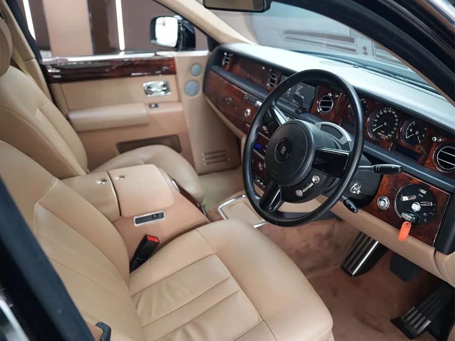 Rolls-Royce Phantom