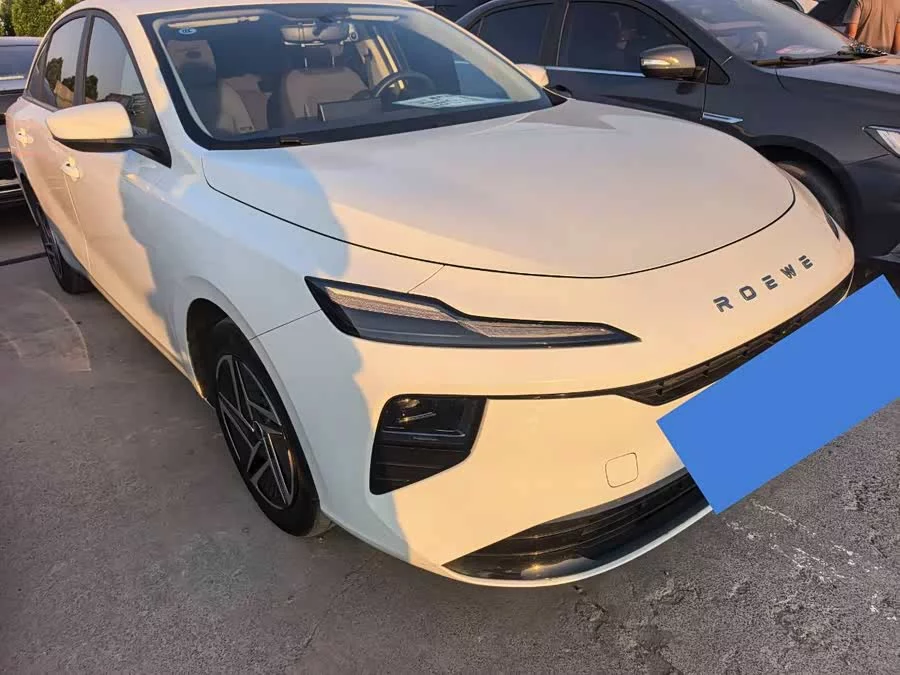 Roewe D6