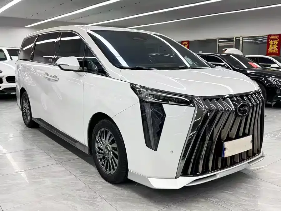 GAC Trumpchi M8