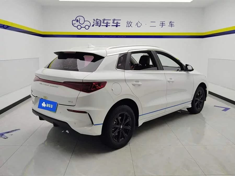 BYD e2