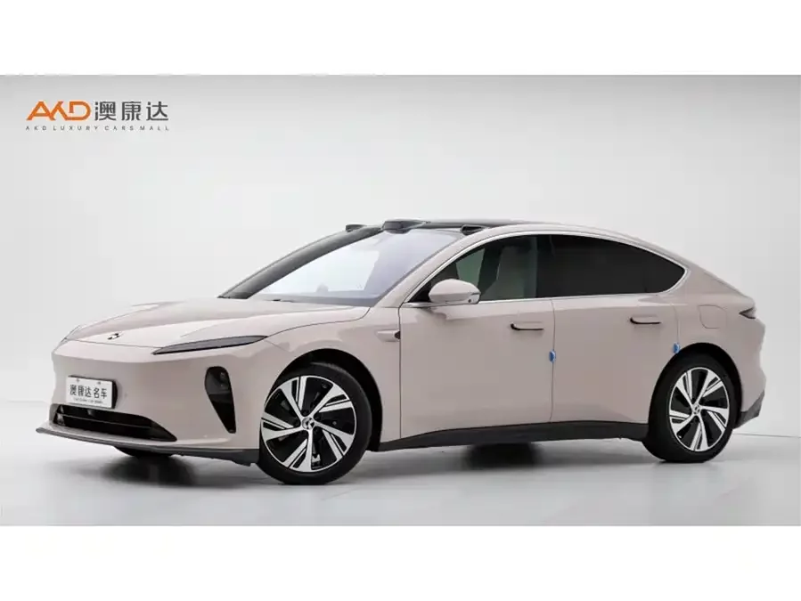 NIO ET5