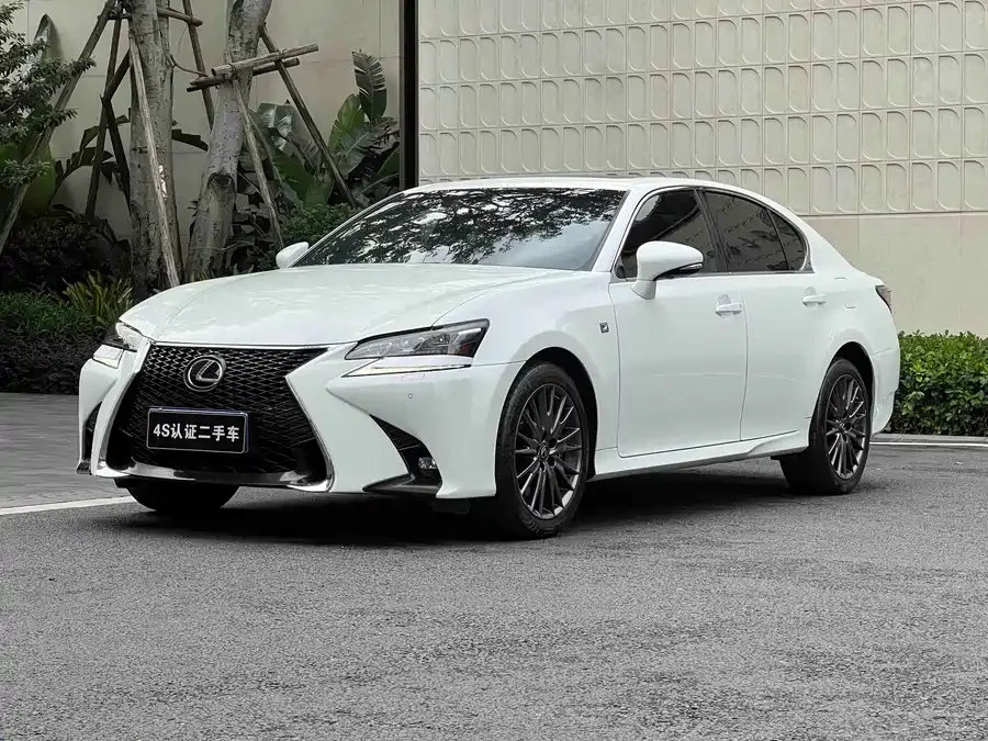 Lexus GS