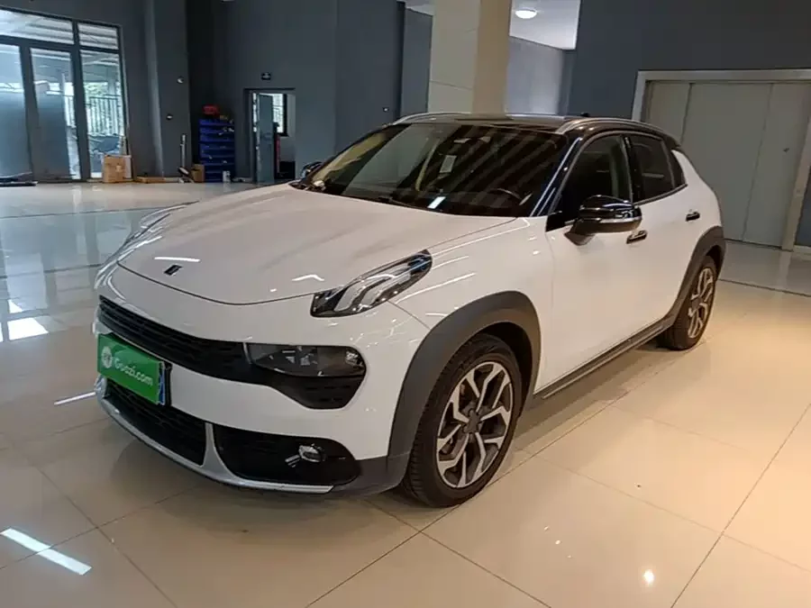 Lynk & Co 02