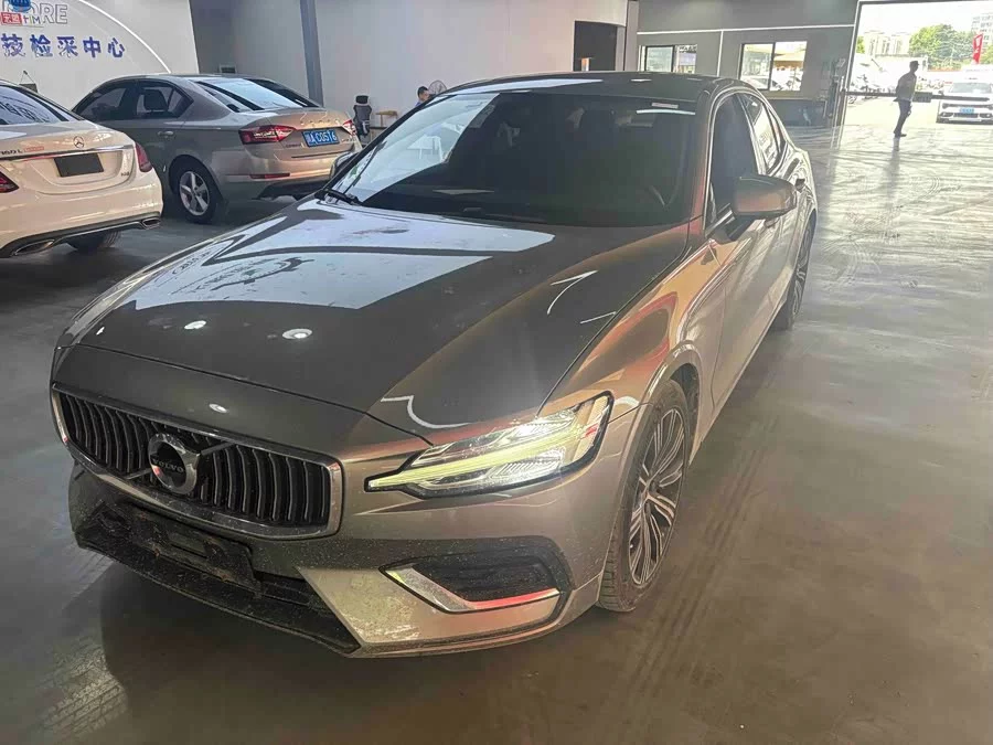 Volvo S60