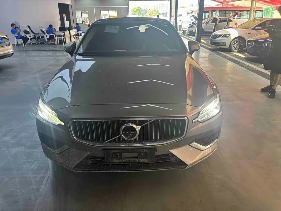 Volvo S60