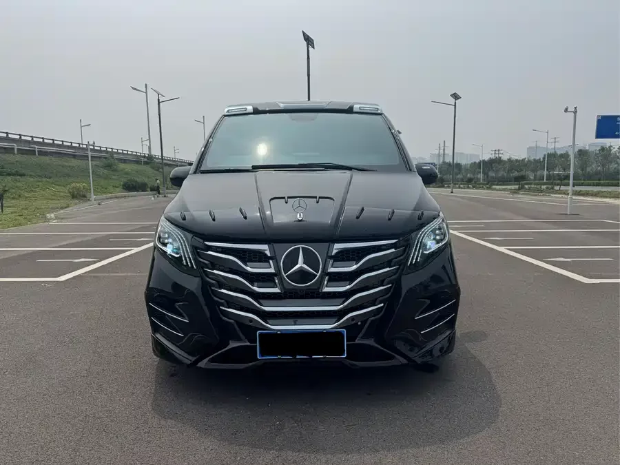 Mercedes Benz Vito