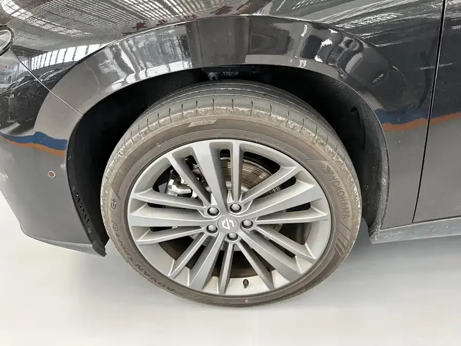 Leapmotor C16