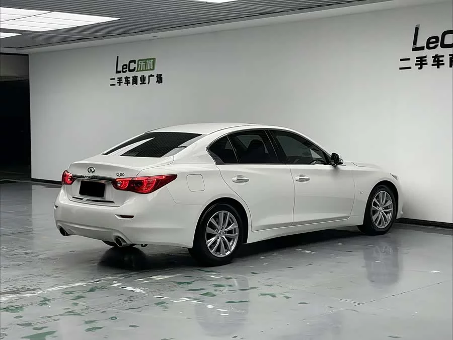 Infiniti Q50