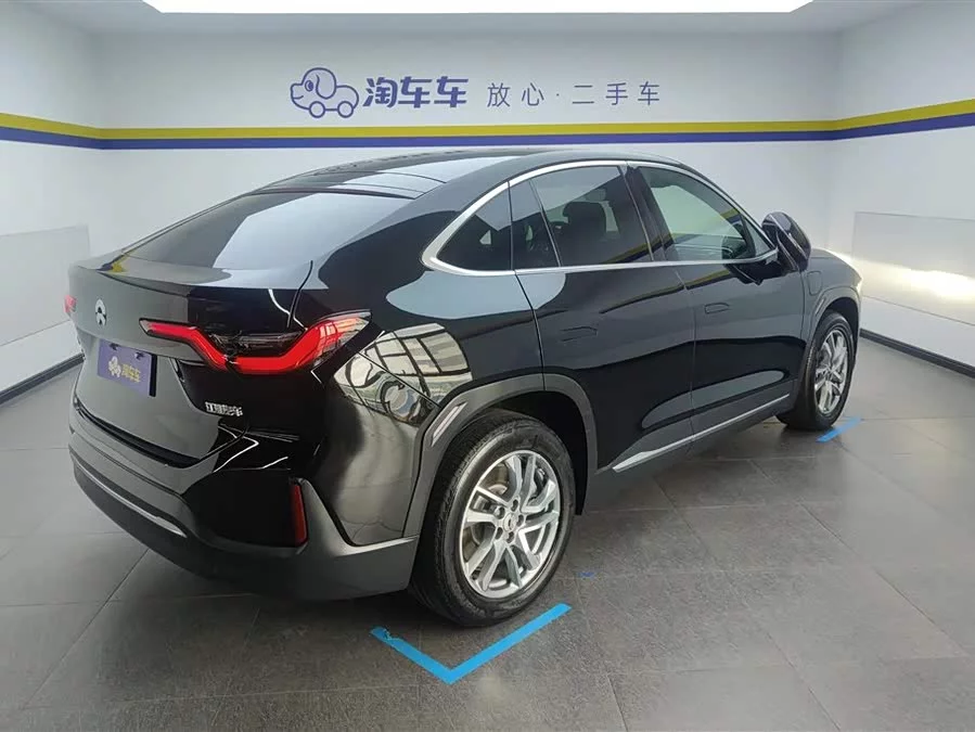 NIO EC6