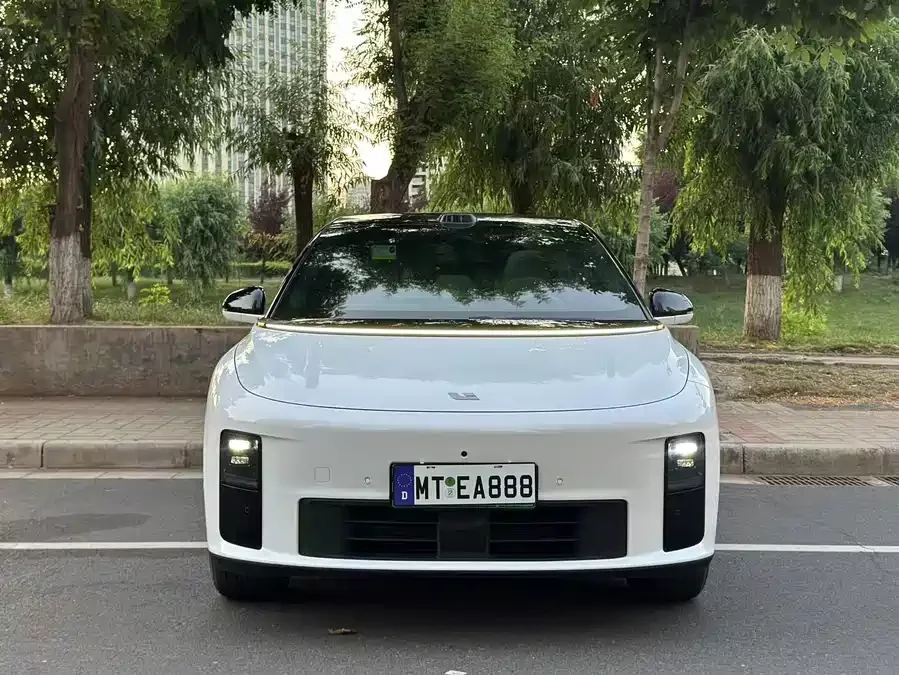 Li Auto i6