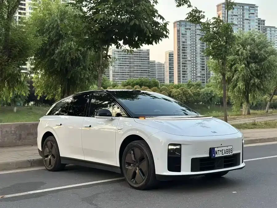 Li Auto i6
