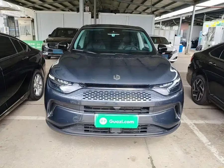 Leapmotor C11