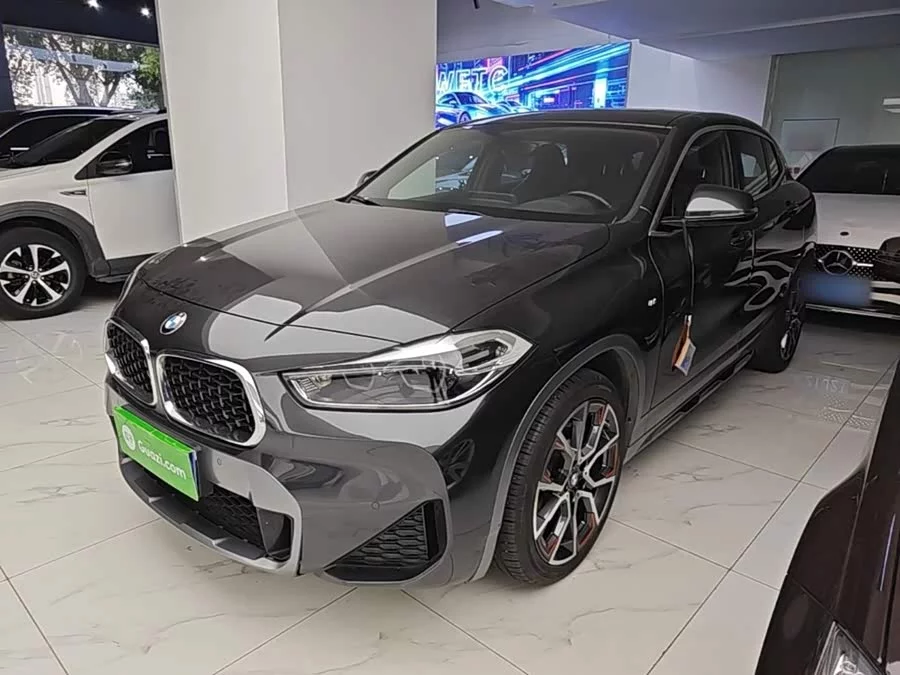 BMW X2