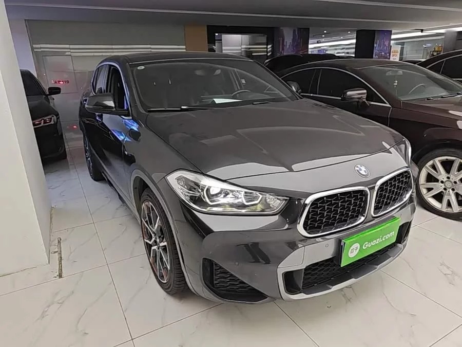 BMW X2