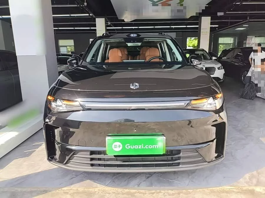 Leapmotor C16