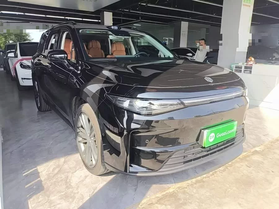 Leapmotor C16