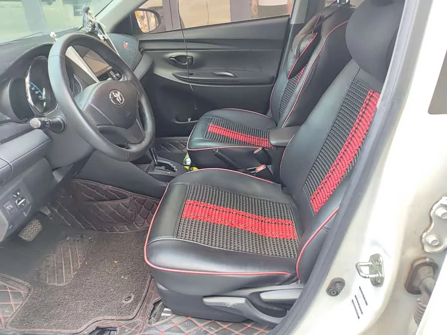 Toyota YARiS L Enjoy