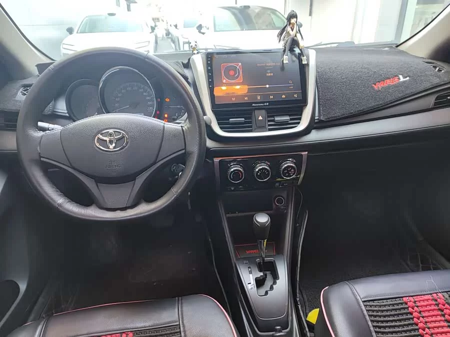 Toyota YARiS L Enjoy