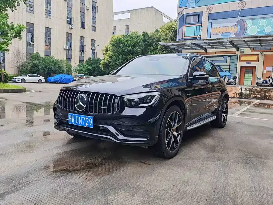 Mercedes Benz GLC AMG
