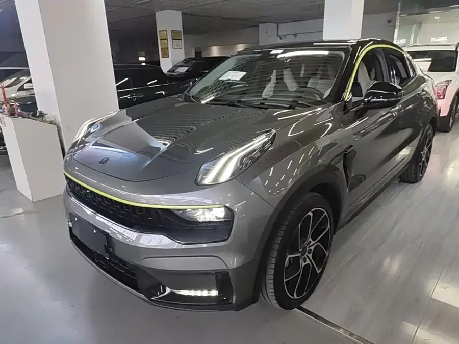 Lynk & Co 05