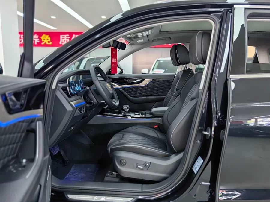 Hongqi HS5