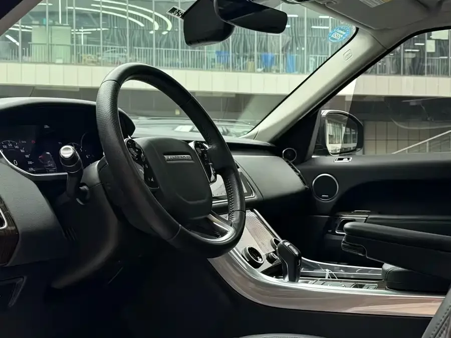 Land Rover Range Rover Sport New Energy